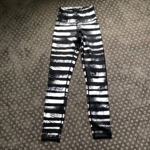 Lululemon Black and White Palm Tree Leggings